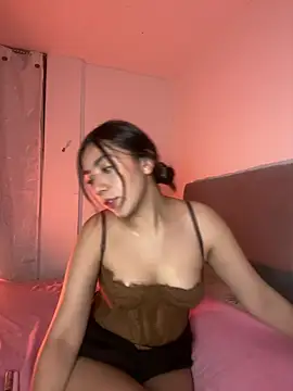 Honey bonny3 online show from 30, 7, 2026
