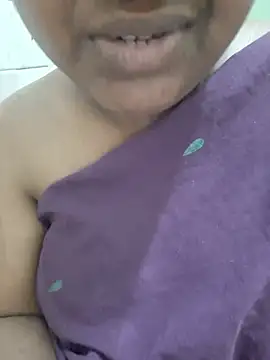 Snapshot of tamilfathima chatting on 4, 8, 2026 tamilfathima online show from 4, 8, 2026