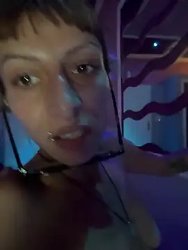 Hannah-Girl online show from 4, 8, 2026