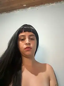 Snapshot of larasecrets99 chatting on 4, 8, 2026 larasecrets99 online show from 4, 8, 2026