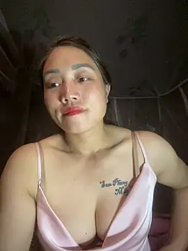 Snapshot of Chiip-bong chatting on 5, 8, 2026 Chiip-bong online show from 5, 8, 2026