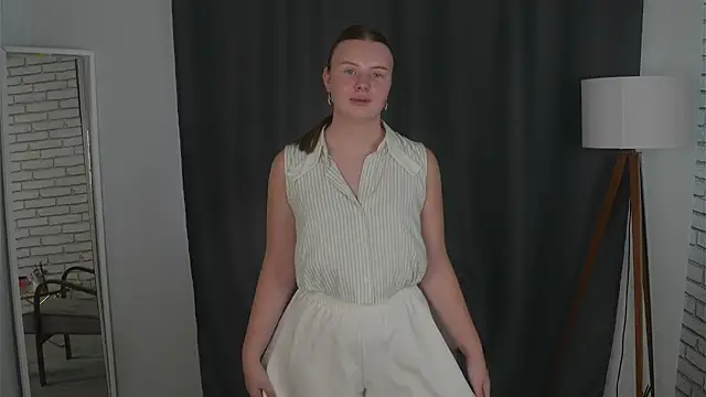 IsobelBoderick online show from 5, 8, 2026