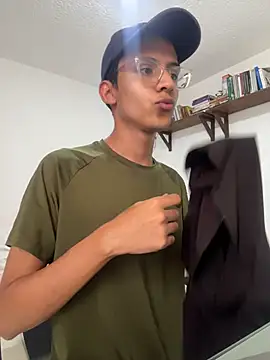 ItsVelour online show from 4, 8, 2026