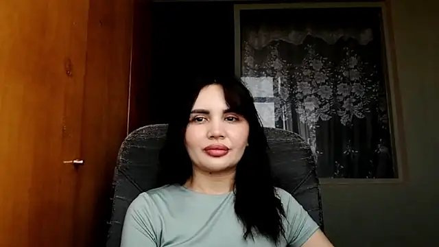 Snapshot of ElviaSloane chatting on 6, 8, 2026 ElviaSloane online show from 6, 8, 2026