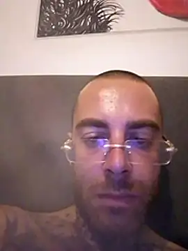secretvibes1 online show from 4, 8, 2026