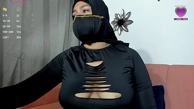 Snapshot of zaahira_66 chatting on 5, 8, 2026 zaahira 66 online show from 5, 8, 2026