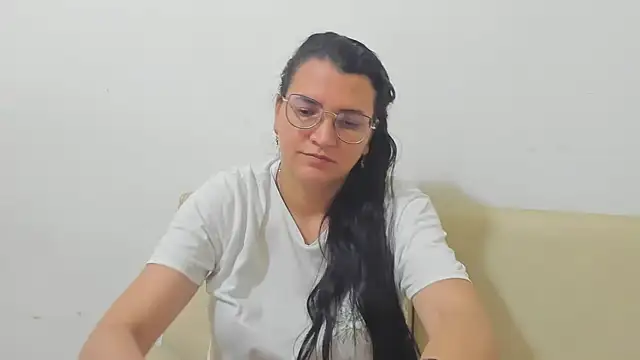 MARILYN GARCIA online show from 10, 3, 2026