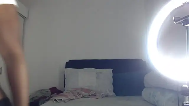 leanna23 online show from 17, 7, 2026