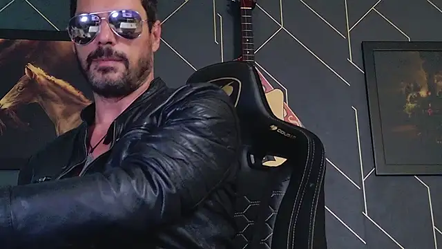 Snapshot of ChrisKox chatting on 1, 3, 2026 ChrisKox online show from 1, 3, 2026