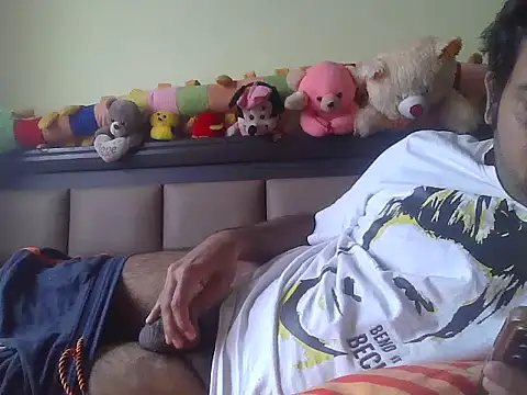 Snapshot of rarindam17 chatting on 20, 12, 2025 rarindam17 online show from 20, 12, 2025