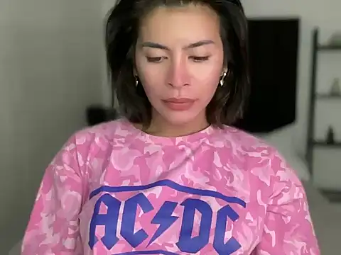 your bianca69 online show from 28, 2, 2025