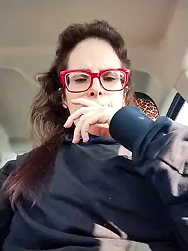 Snapshot of JessaBella chatting on 10, 9, 2025 JessaBella online show from 10, 9, 2025