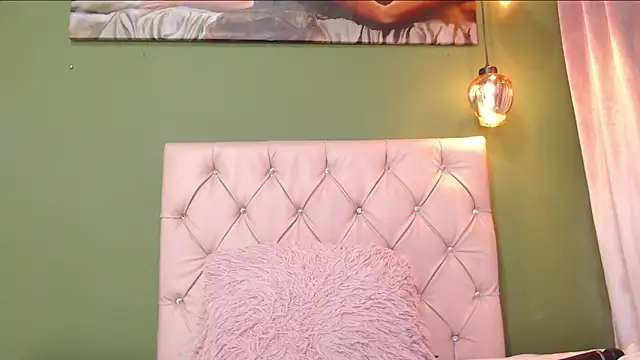 Tinna Flirt online show from 9, 3, 2025