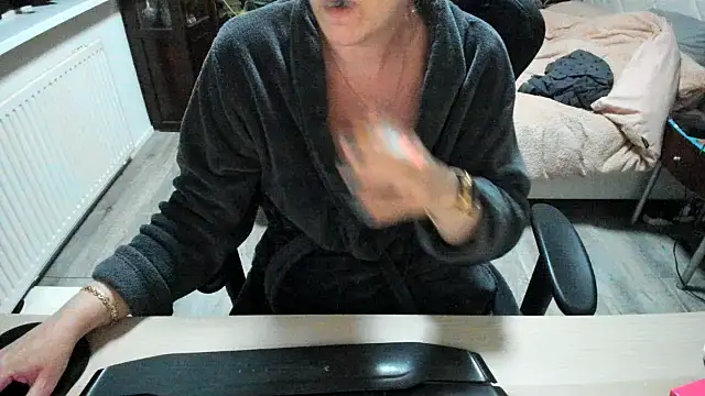 Snapshot of minoesje37 chatting on 16, 3, 2025 minoesje37 online show from 16, 3, 2025