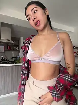 Snapshot of aimi_art1 chatting on 4, 2, 2025 aimi art1 online show from 4, 2, 2025