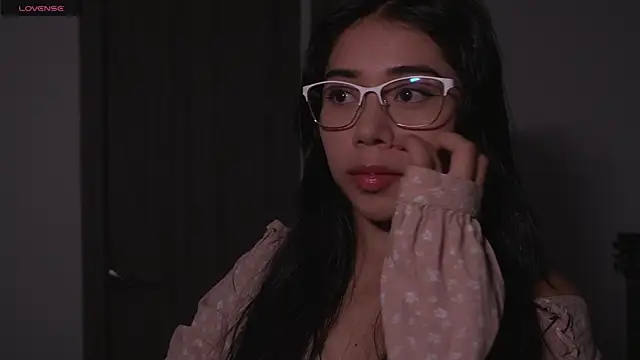 Snapshot of aimi_art1 chatting on 9, 3, 2025 aimi art1 online show from 9, 3, 2025