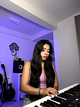 Snapshot of aimi_art1 chatting on 18, 9, 2025 aimi art1 online show from 18, 9, 2025