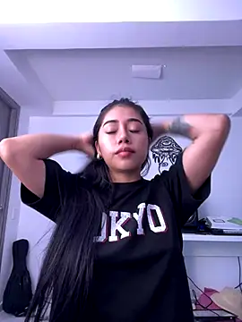 Snapshot of aimi_art1 chatting on 8, 10, 2025 aimi art1 online show from 8, 10, 2025