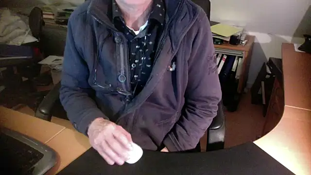 Snapshot of outlaw200 chatting on 1, 12, 2024 outlaw200 online show from 1, 12, 2024