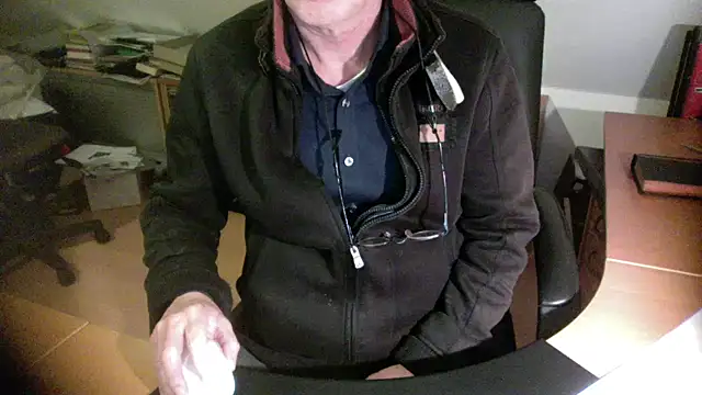 Snapshot of outlaw200 chatting on 19, 12, 2024 outlaw200 online show from 19, 12, 2024