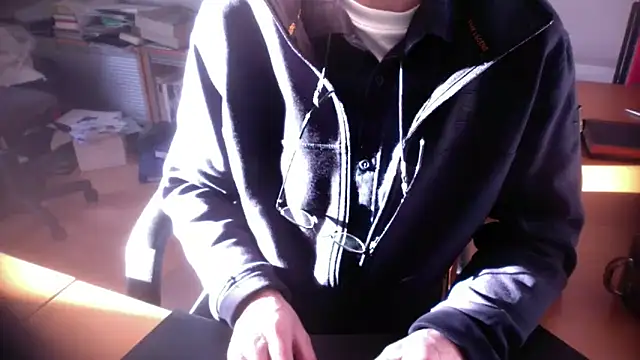 Snapshot of outlaw200 chatting on 20, 12, 2024 outlaw200 online show from 20, 12, 2024