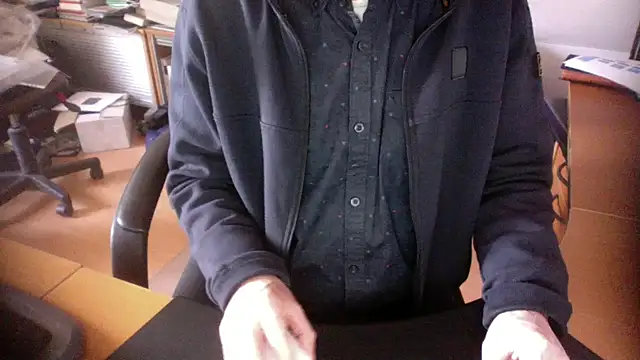 Snapshot of outlaw200 chatting on 7, 1, 2025 outlaw200 online show from 7, 1, 2025