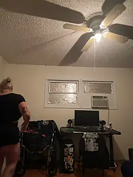 Snapshot of Sad1st1kSadie chatting on 5, 2, 2025 Sad1st1kSadie online show from 5, 2, 2025