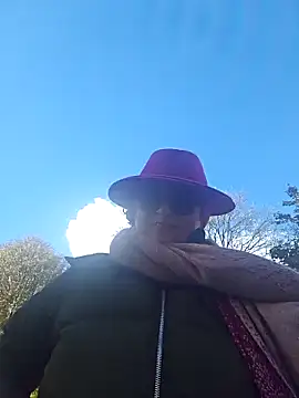 Snapshot of MucMilf59 chatting on 26, 10, 2025 MucMilf59 online show from 26, 10, 2025