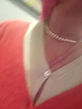 Snapshot of MucMilf59 chatting on 27, 10, 2025 MucMilf59 online show from 27, 10, 2025