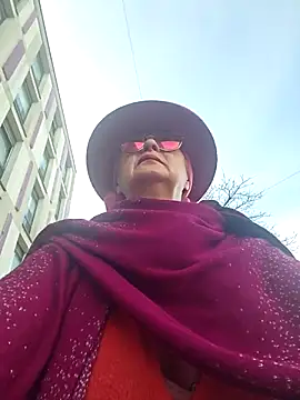 Snapshot of MucMilf59 chatting on 13, 11, 2025 MucMilf59 online show from 13, 11, 2025