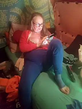 Snapshot of MucMilf59 chatting on 17, 11, 2025 MucMilf59 online show from 17, 11, 2025