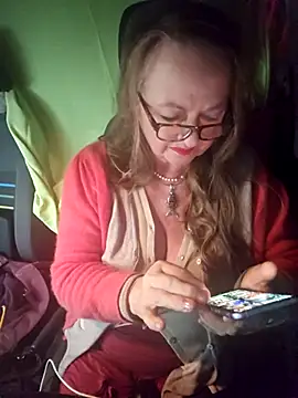 Snapshot of MucMilf59 chatting on 20, 11, 2025 MucMilf59 online show from 20, 11, 2025