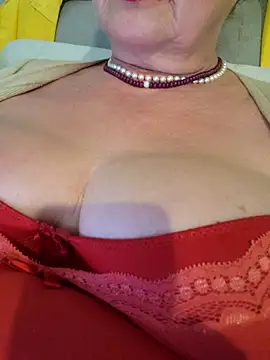 Snapshot of MucMilf59 chatting on 27, 11, 2025 MucMilf59 online show from 27, 11, 2025