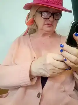 Snapshot of MucMilf59 chatting on 17, 1, 2026 MucMilf59 online show from 17, 1, 2026