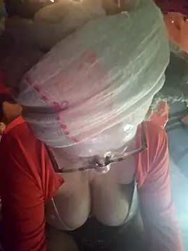 Snapshot of MucMilf59 chatting on 21, 3, 2026 MucMilf59 online show from 21, 3, 2026