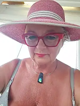 MucMilf59 online show from 4, 7, 2026