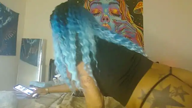 EnticingAaliyah online show from 13, 7, 2026