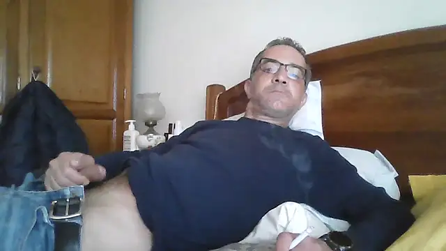 CarlosRocha73 online show from 8, 4, 2026