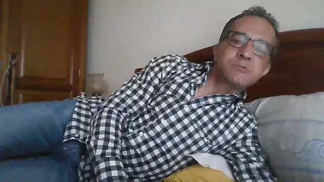 CarlosRocha73 online show from 13, 4, 2026
