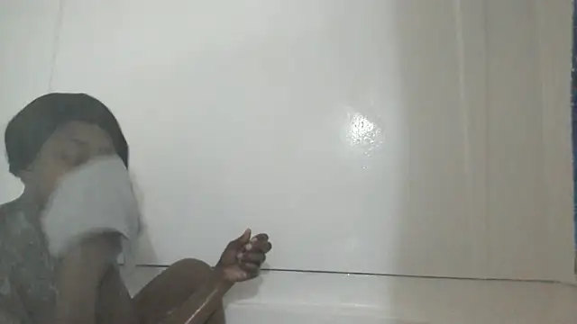 Xochillovemoney2 online show from 17, 3, 2025