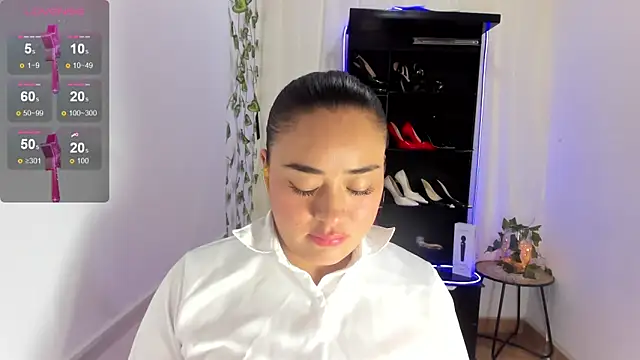 ReyleDoll online show from 13, 3, 2026