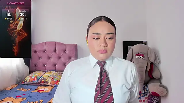 ReyleDoll online show from 13, 5, 2026