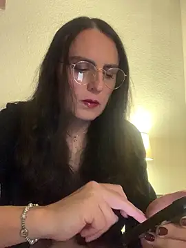 Snapshot of Chic_desire chatting on 1, 4, 2026 Chic desire online show from 1, 4, 2026