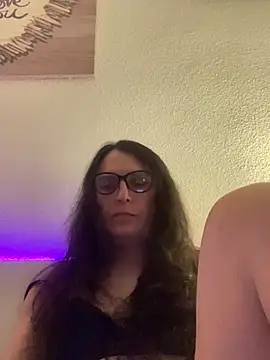 Snapshot of Chic_desire chatting on 27, 7, 2026 Chic desire online show from 27, 7, 2026