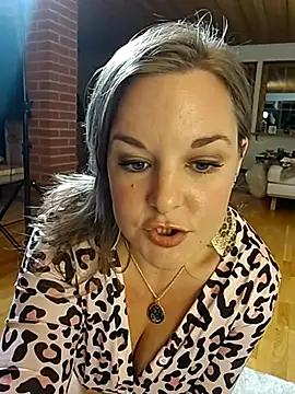 SwedishJennifer online show from 18, 11, 2025