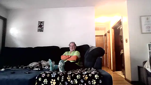 Sweet Sexy1963 online show from 28, 10, 2025