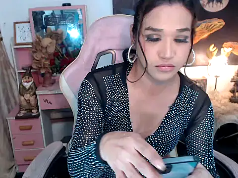 AsianMariaTs online show from 3, 11, 2025