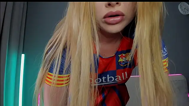 Malika Lisan online show from 25, 6, 2026