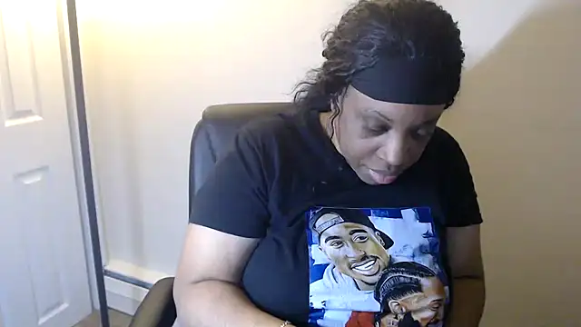 Sexymona1218 online show from 1, 5, 2026