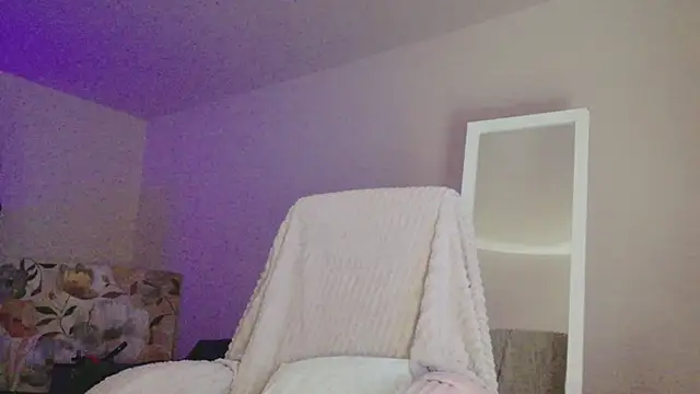 lara heaven online show from 9, 5, 2026